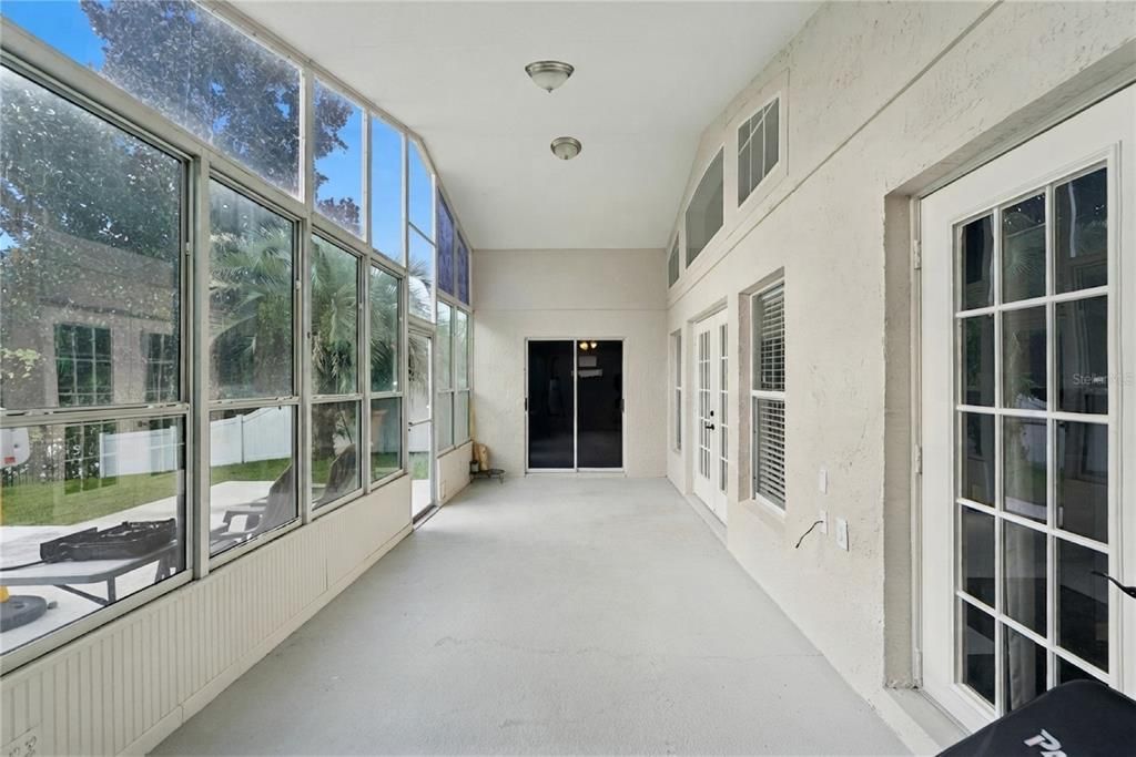 For Sale: $365,000 (3 beds, 2 baths, 1338 Square Feet)