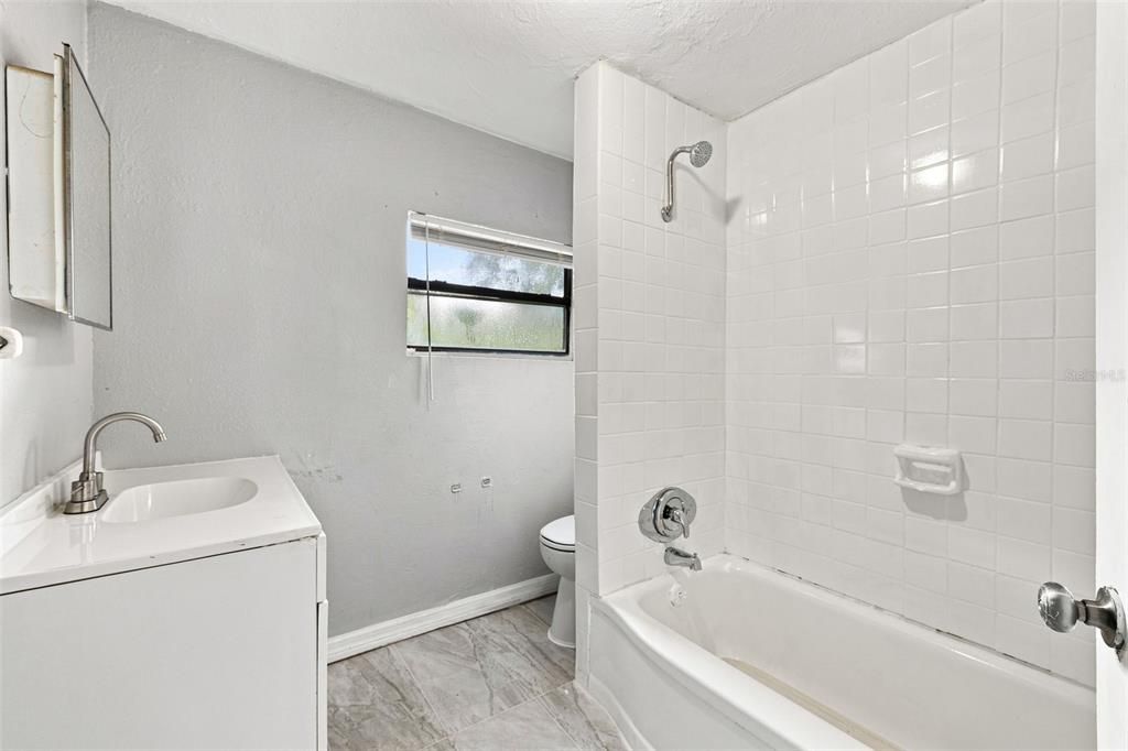 En Venta: $199,999 (3 camas, 1 baños, 871 Pies cuadrados)