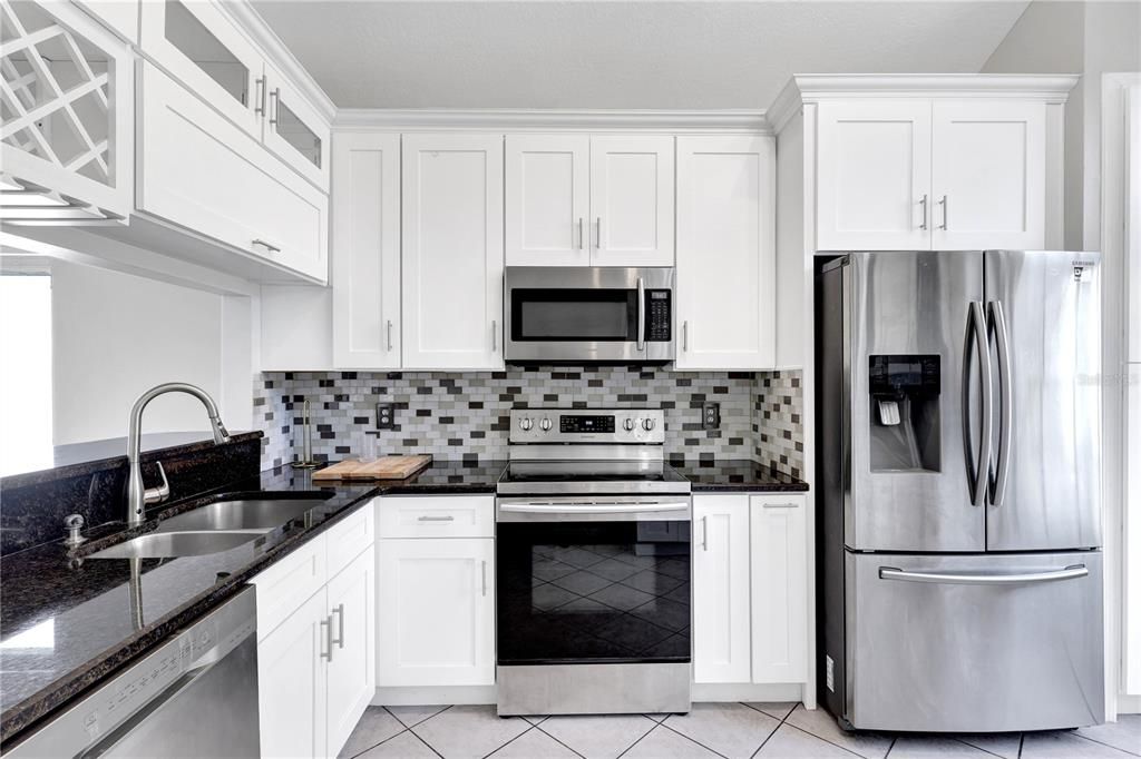 For Sale: $415,000 (3 beds, 2 baths, 1616 Square Feet)