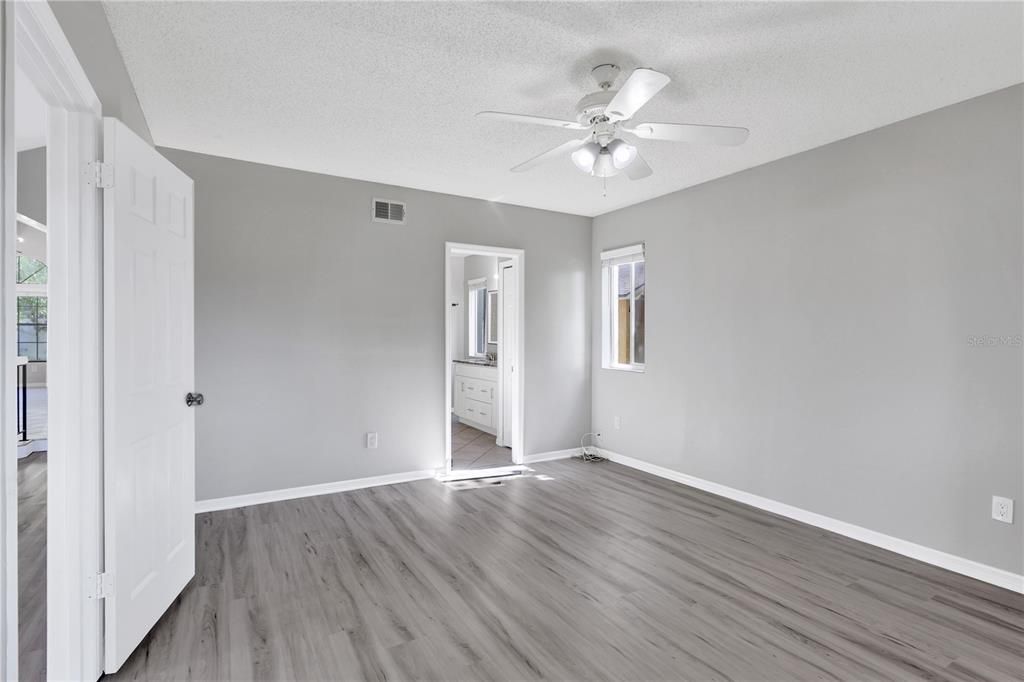 For Sale: $415,000 (3 beds, 2 baths, 1616 Square Feet)