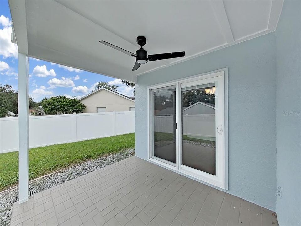 En Venta: $389,900 (3 camas, 2 baños, 1820 Pies cuadrados)