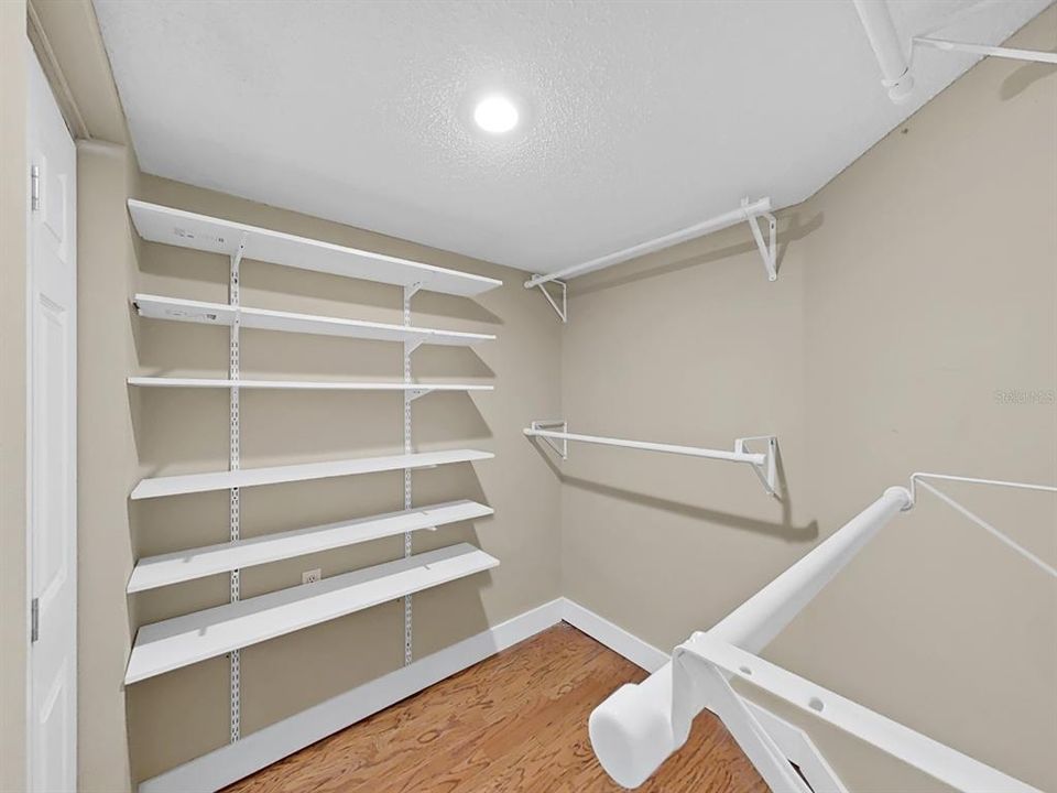 En Venta: $389,900 (3 camas, 2 baños, 1820 Pies cuadrados)