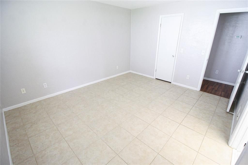 En Renta: $1,499 (2 camas, 1 baños, 1000 Pies cuadrados)