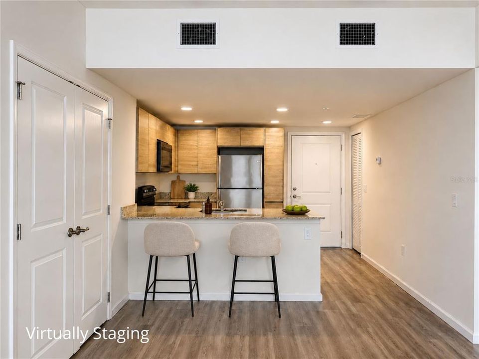 В аренду: $1,995 (3 спален, 2 ванн, 1144 Квадратных фут)