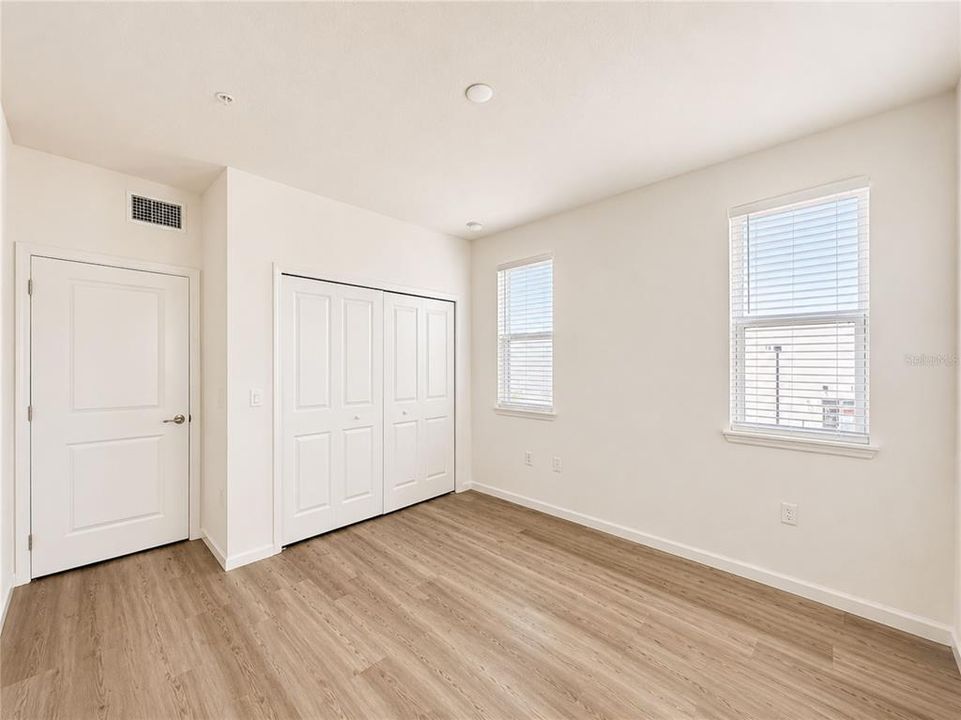 В аренду: $1,995 (3 спален, 2 ванн, 1144 Квадратных фут)