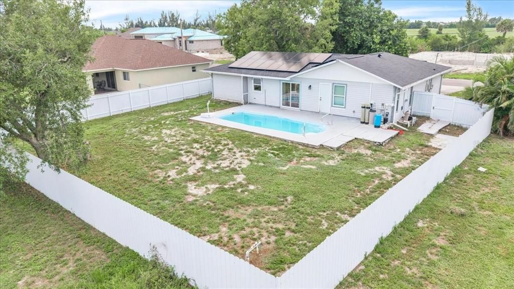 For Sale: $259,000 (3 beds, 2 baths, 1116 Square Feet)