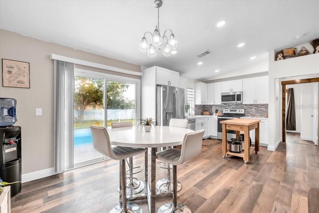 For Sale: $259,000 (3 beds, 2 baths, 1116 Square Feet)