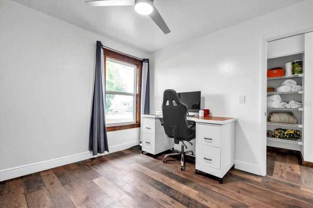 For Sale: $259,000 (3 beds, 2 baths, 1116 Square Feet)