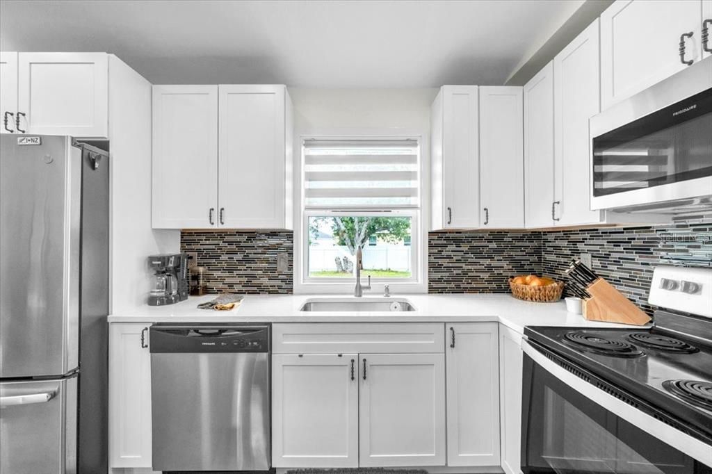 For Sale: $259,000 (3 beds, 2 baths, 1116 Square Feet)