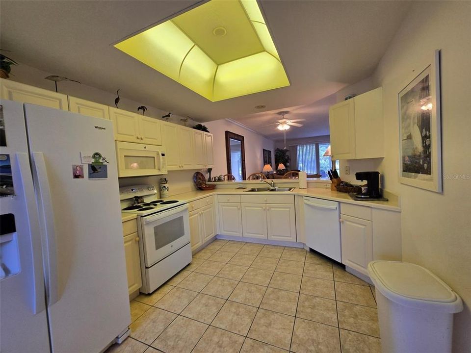 For Rent: $4,200 (2 beds, 2 baths, 1684 Square Feet)