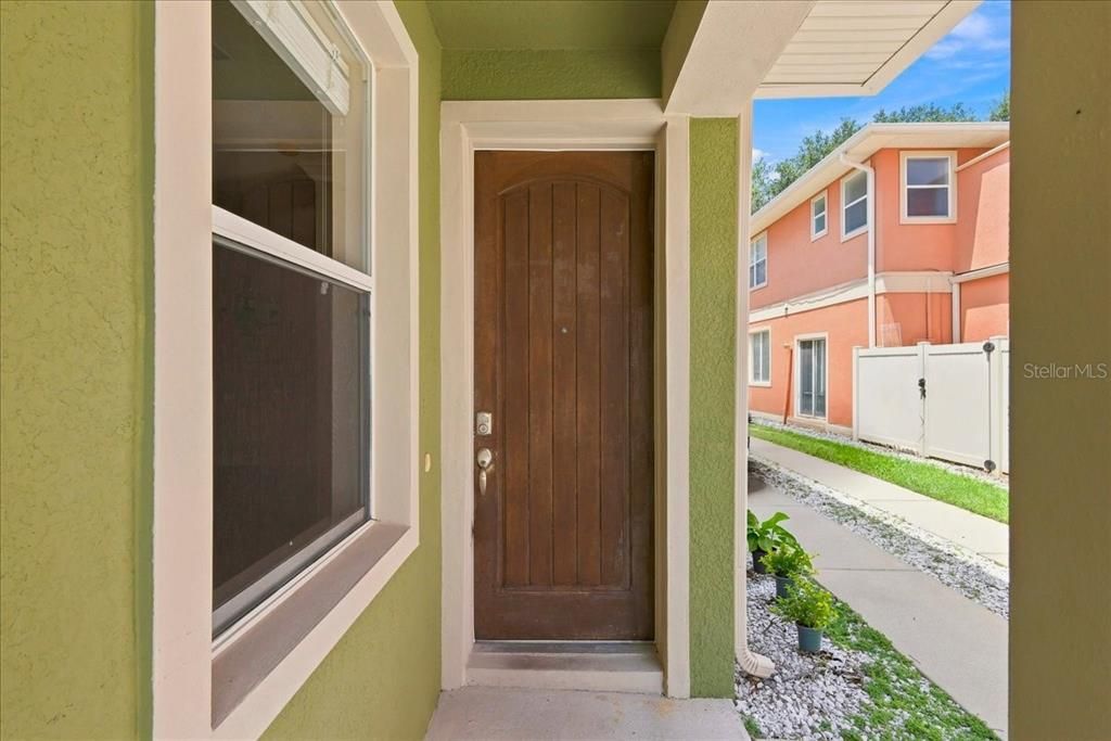 For Rent: $2,850 (3 beds, 3 baths, 1802 Square Feet)