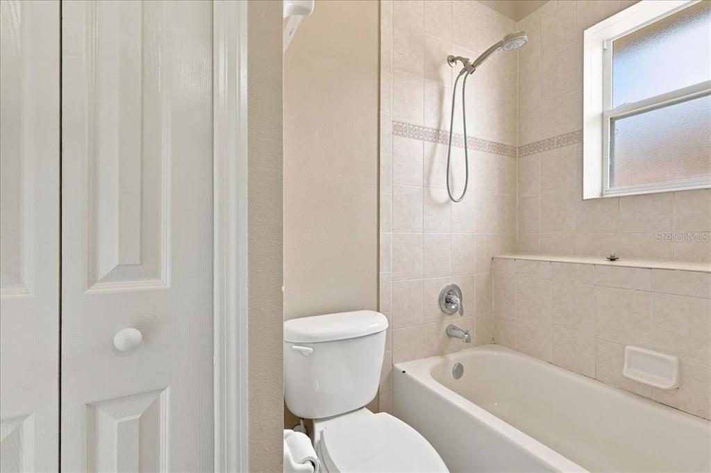 For Rent: $2,850 (3 beds, 3 baths, 1802 Square Feet)