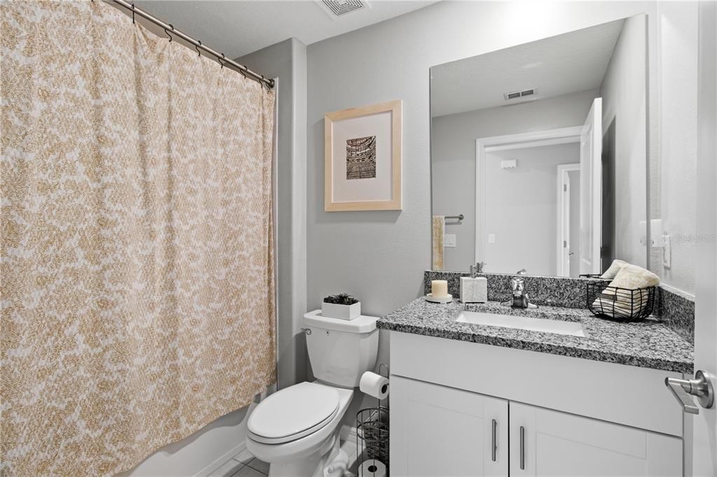 For Sale: $319,900 (3 beds, 2 baths, 1451 Square Feet)