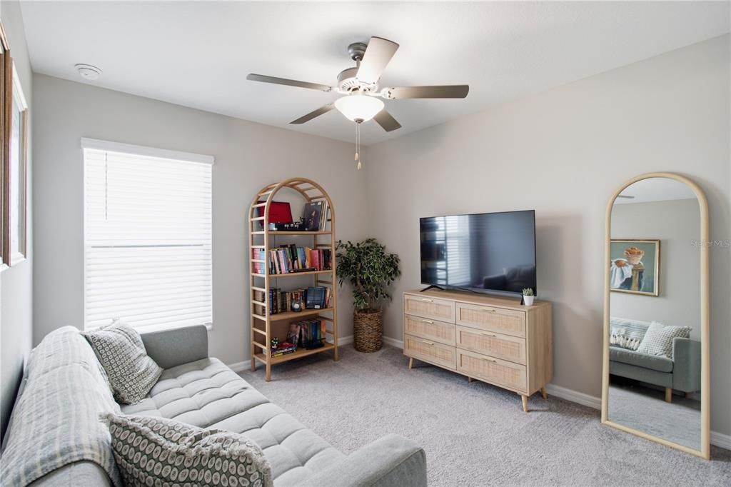 For Sale: $319,900 (3 beds, 2 baths, 1451 Square Feet)
