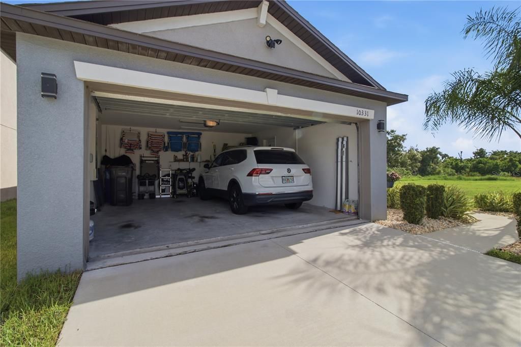 For Sale: $319,900 (3 beds, 2 baths, 1451 Square Feet)
