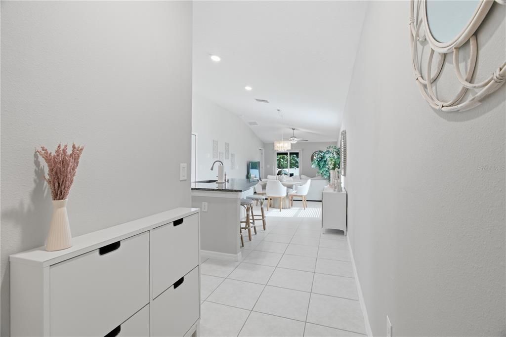For Sale: $319,900 (3 beds, 2 baths, 1451 Square Feet)