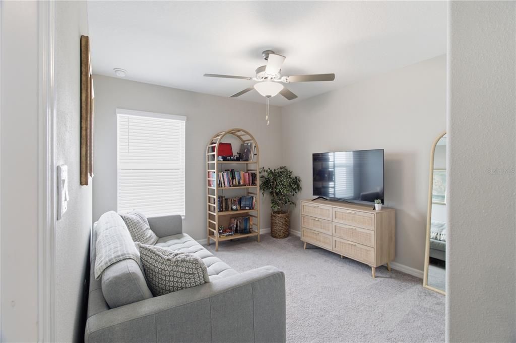 For Sale: $319,900 (3 beds, 2 baths, 1451 Square Feet)