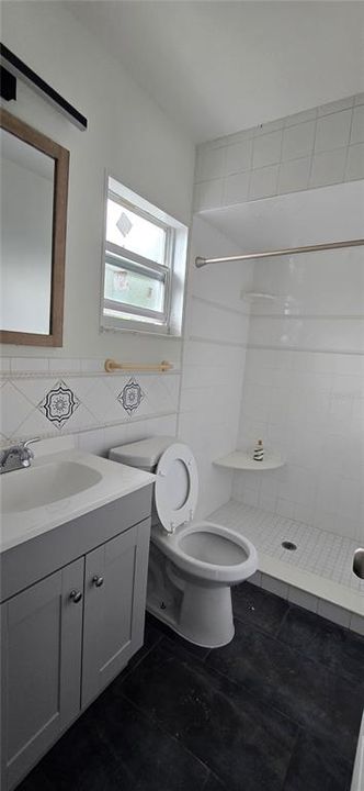 For Rent: $2,400 (3 beds, 2 baths, 1712 Square Feet)