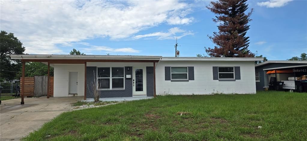 For Rent: $2,400 (3 beds, 2 baths, 1712 Square Feet)