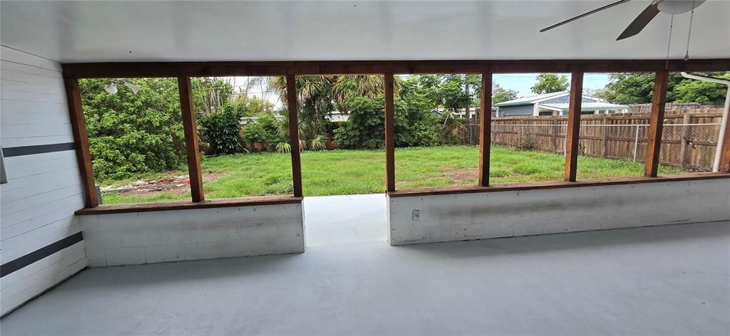 For Rent: $2,400 (3 beds, 2 baths, 1712 Square Feet)