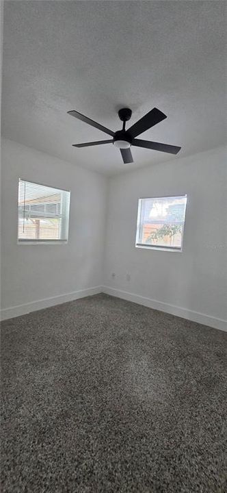 For Rent: $2,400 (3 beds, 2 baths, 1712 Square Feet)
