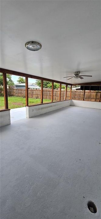 For Rent: $2,400 (3 beds, 2 baths, 1712 Square Feet)