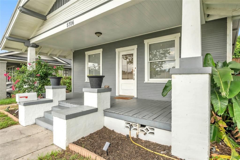 For Sale: $344,900 (3 beds, 1 baths, 1156 Square Feet)