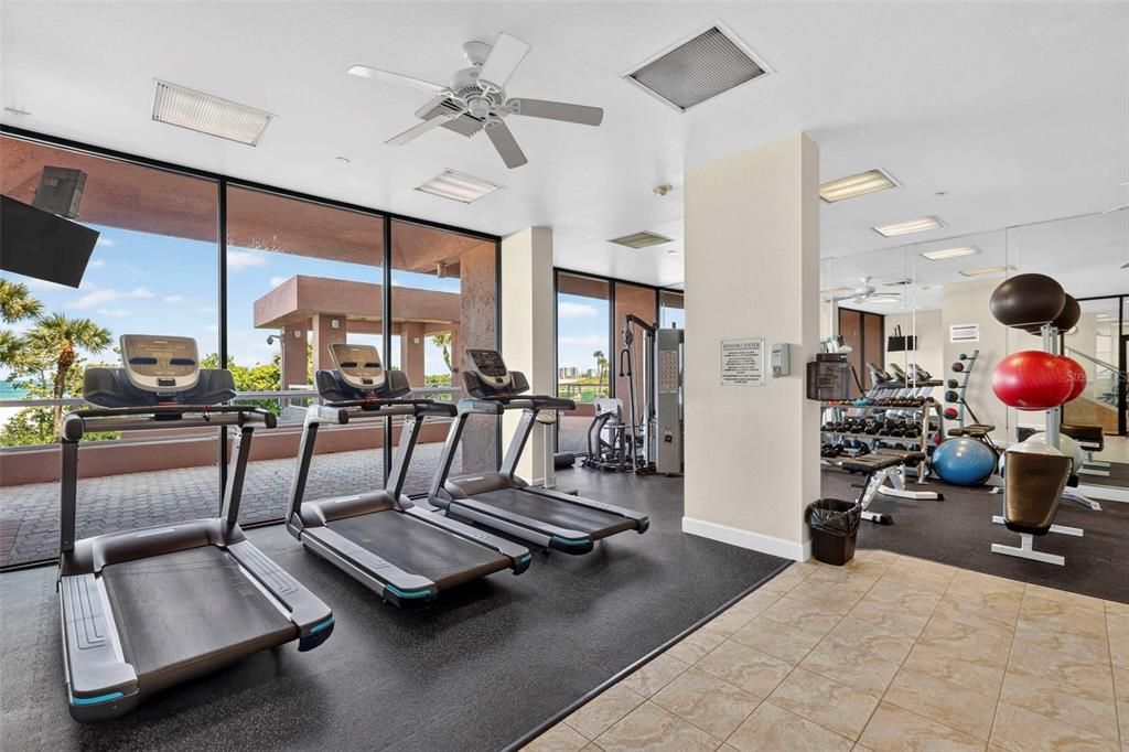 For Rent: $5,200 (2 beds, 2 baths, 1570 Square Feet)