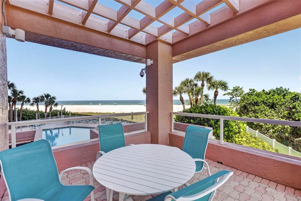 For Rent: $5,200 (2 beds, 2 baths, 1570 Square Feet)