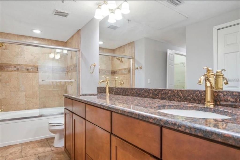 В аренду: $1,850 (1 спален, 1 ванн, 867 Квадратных фут)