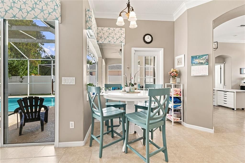 For Sale: $600,000 (4 beds, 3 baths, 2214 Square Feet)