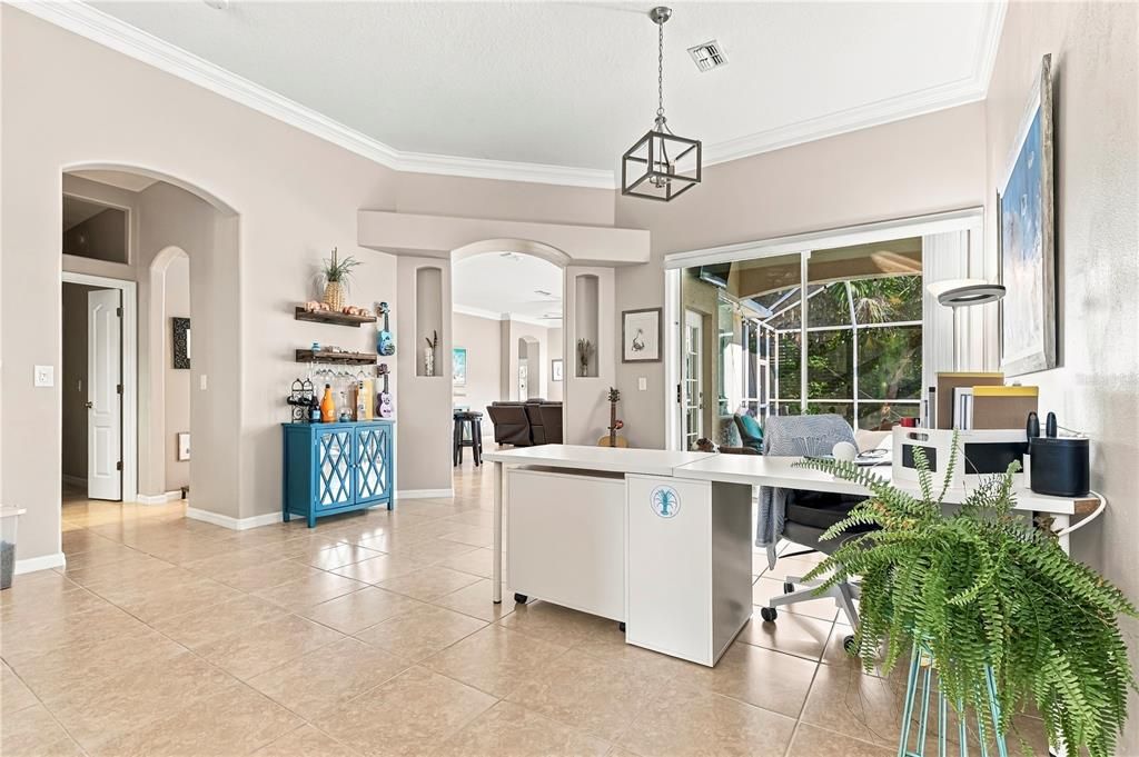 For Sale: $600,000 (4 beds, 3 baths, 2214 Square Feet)