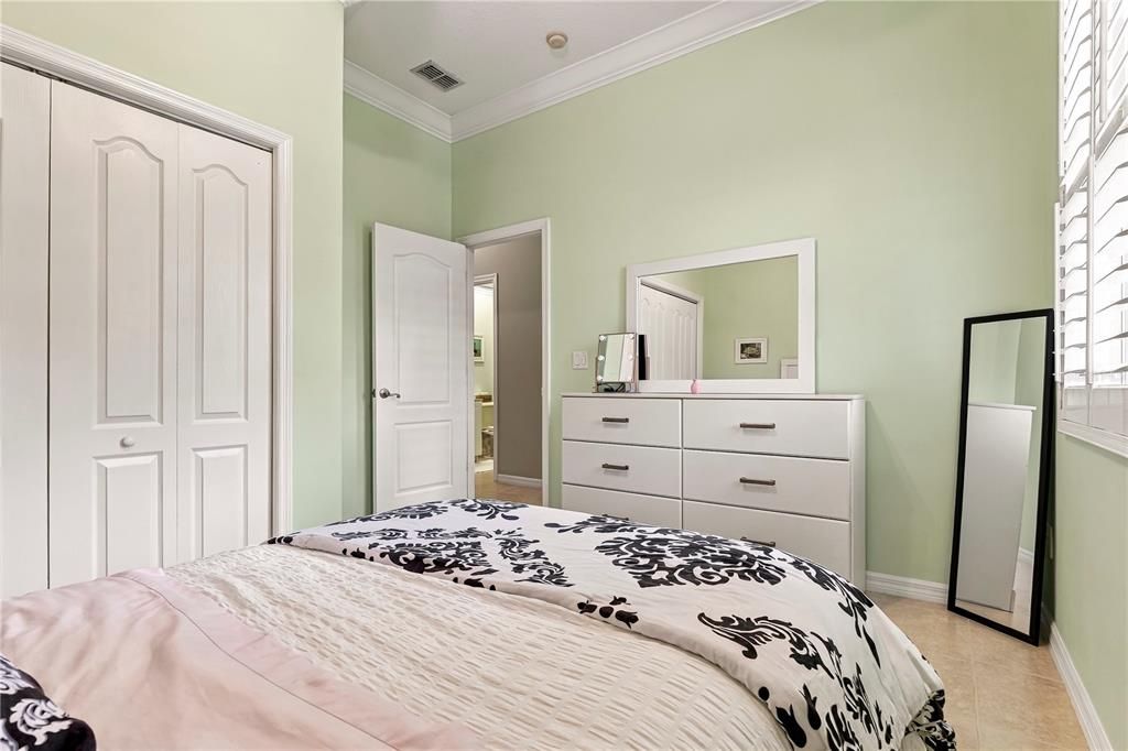 For Sale: $600,000 (4 beds, 3 baths, 2214 Square Feet)