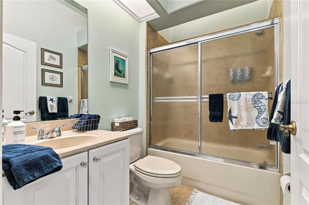 For Sale: $600,000 (4 beds, 3 baths, 2214 Square Feet)