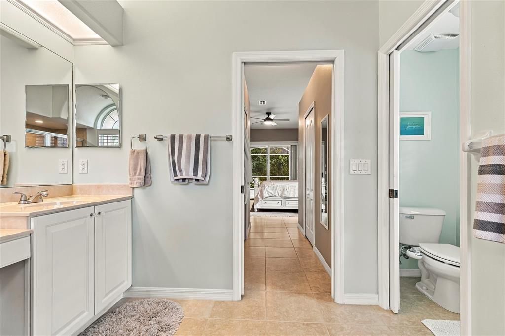 For Sale: $600,000 (4 beds, 3 baths, 2214 Square Feet)