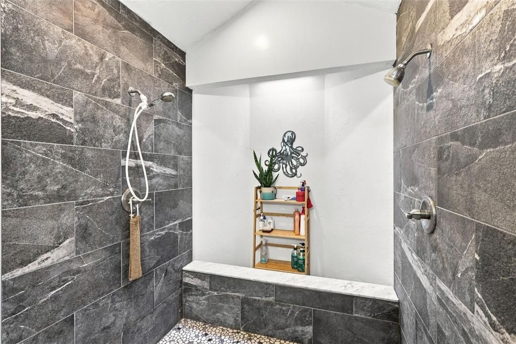 En Venta: $279,900 (2 camas, 2 baños, 1345 Pies cuadrados)