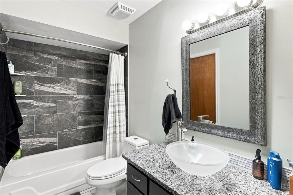 En Venta: $279,900 (2 camas, 2 baños, 1345 Pies cuadrados)