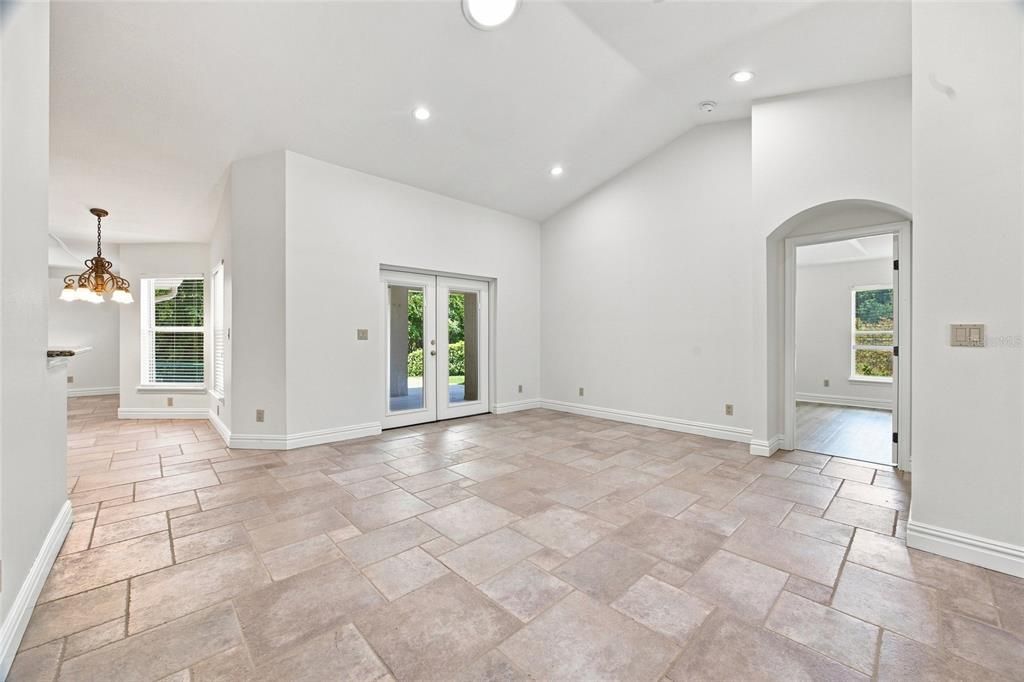 For Sale: $449,000 (3 beds, 2 baths, 2037 Square Feet)