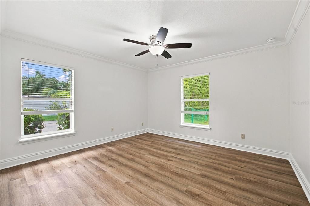 For Sale: $449,000 (3 beds, 2 baths, 2037 Square Feet)