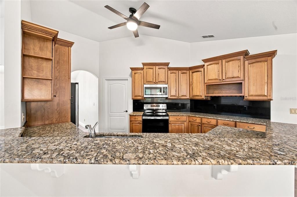 For Sale: $449,000 (3 beds, 2 baths, 2037 Square Feet)