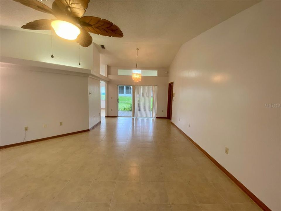 En Renta: $1,895 (3 camas, 2 baños, 1591 Pies cuadrados)