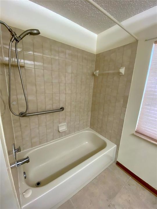 En Renta: $1,895 (3 camas, 2 baños, 1591 Pies cuadrados)