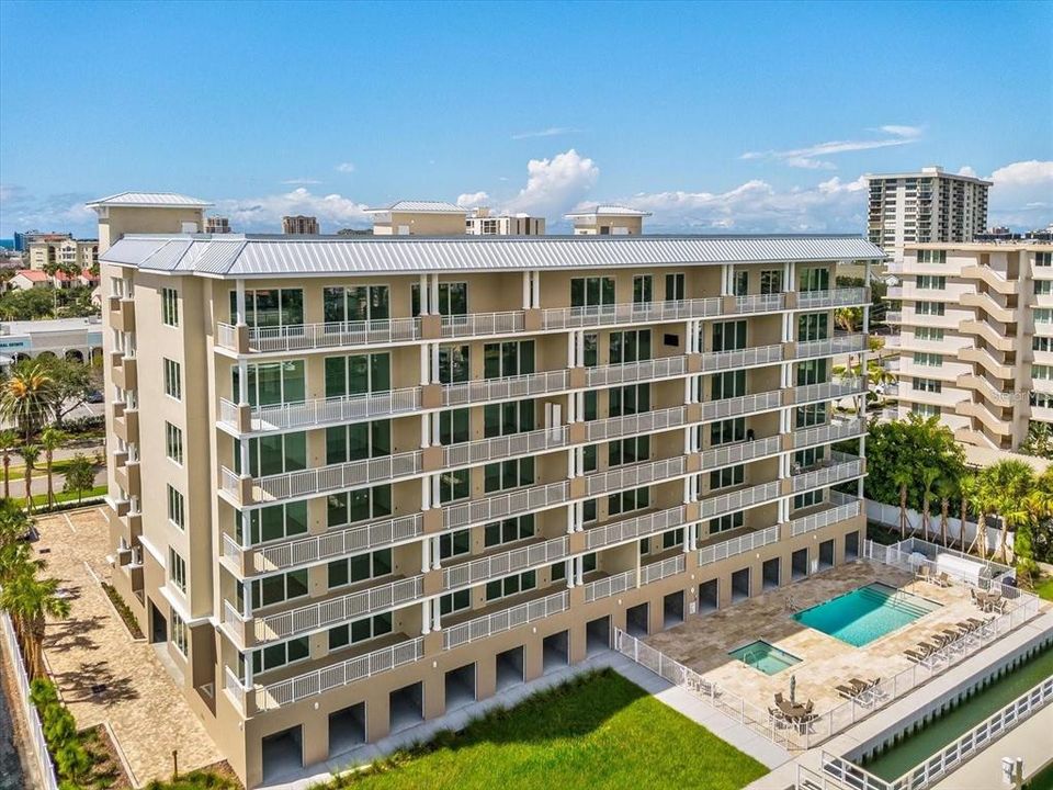 For Sale: $1,095,000 (3 beds, 2 baths, 1860 Square Feet)