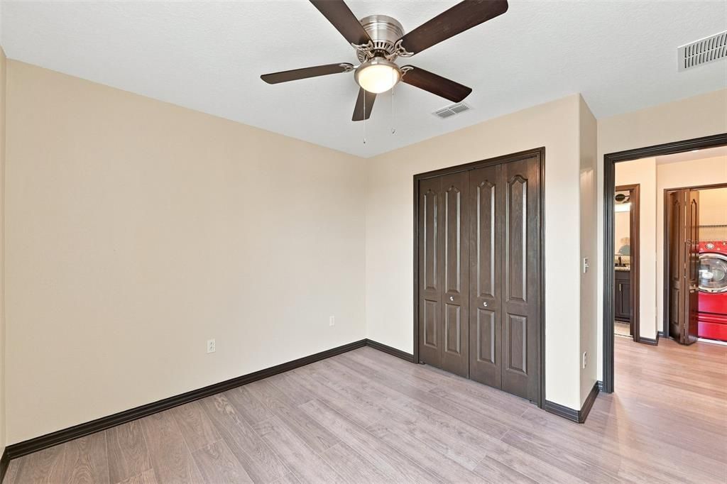 For Sale: $359,000 (3 beds, 2 baths, 1577 Square Feet)