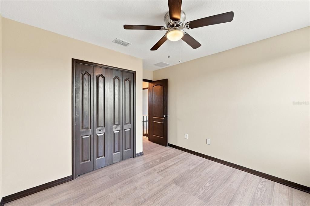 For Sale: $359,000 (3 beds, 2 baths, 1577 Square Feet)