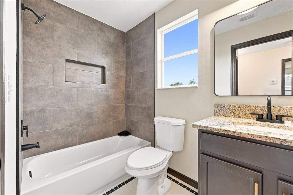 For Sale: $359,000 (3 beds, 2 baths, 1577 Square Feet)