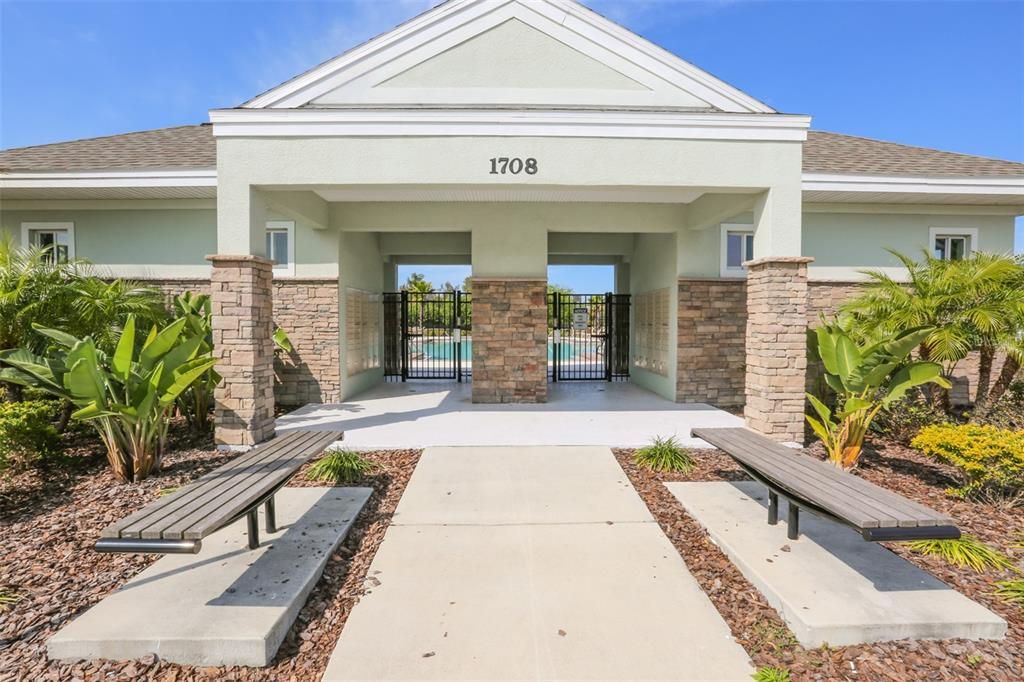 For Sale: $359,000 (3 beds, 2 baths, 1577 Square Feet)