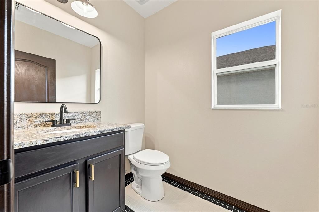 For Sale: $359,000 (3 beds, 2 baths, 1577 Square Feet)