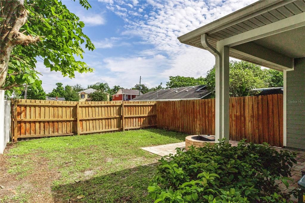 For Rent: $2,750 (3 beds, 2 baths, 1742 Square Feet)