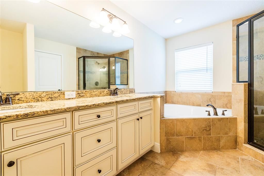 For Rent: $2,750 (3 beds, 2 baths, 1742 Square Feet)